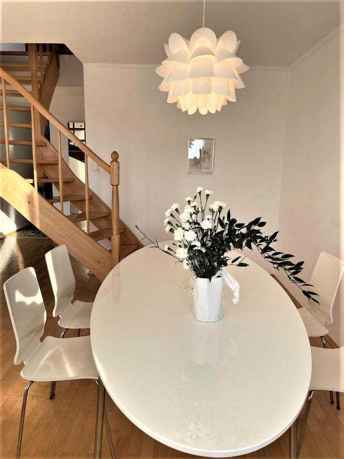 Apartament Przystan W Ustce - 120 M2 - 200 M Od Plazy Mickiewicza 2 Ούστκα Εξωτερικό φωτογραφία